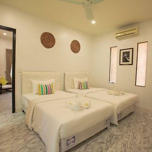 Deluxe Family Suite